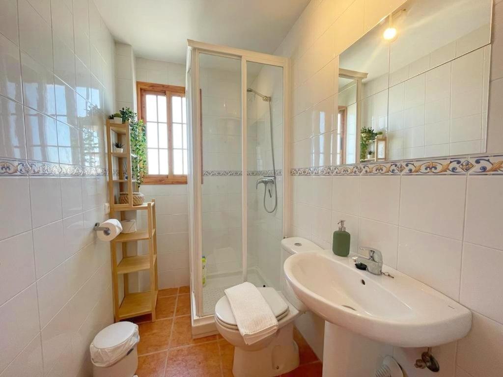 Canillas de Aceituno Modern, Bright And Comfortable Apartment With Shared Roof Terrace מראה חיצוני תמונה